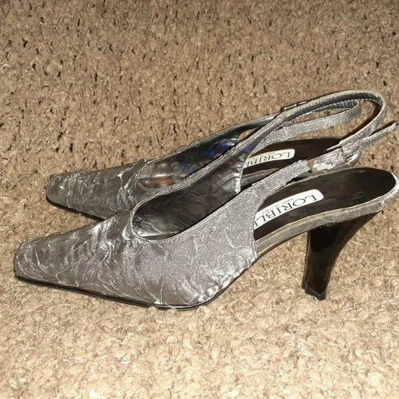 LORIBLU-Crushed Silk Silver Slingbacks-Leather Lining/Sole-Sz 34.5-4.5-Near Mint - Picture 2 of 8